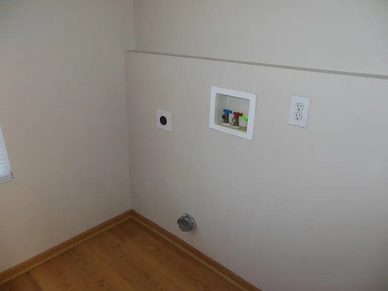 5929 Bay Harbor Dr — Photo 20