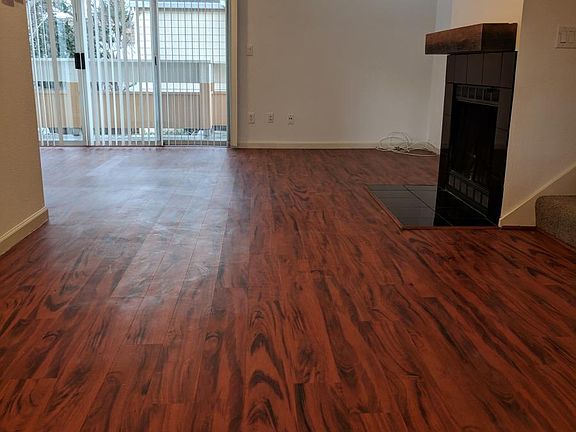 living room/dining room