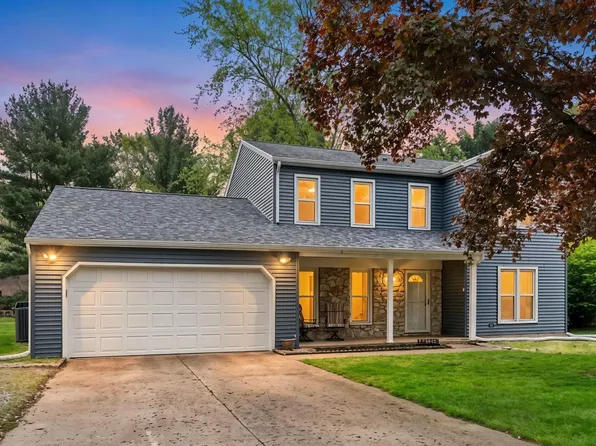 526 Nancy St, Warsaw, IN 46580