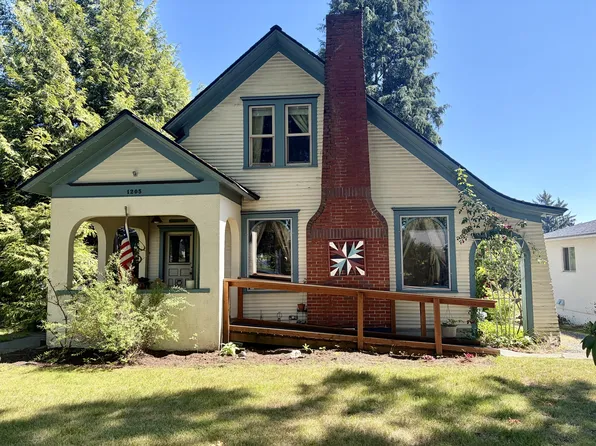 1205 Front St, Lynden, WA 98264