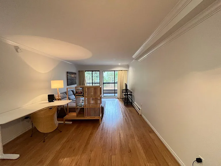 1825 W 8th Ave #101 — Photo 5