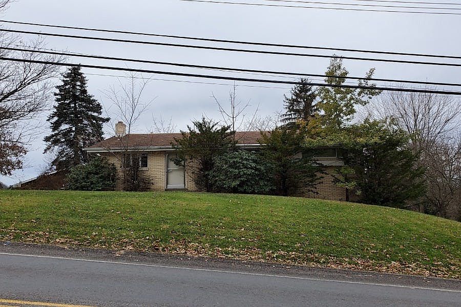 1st image of 546 Greenleaf Dr