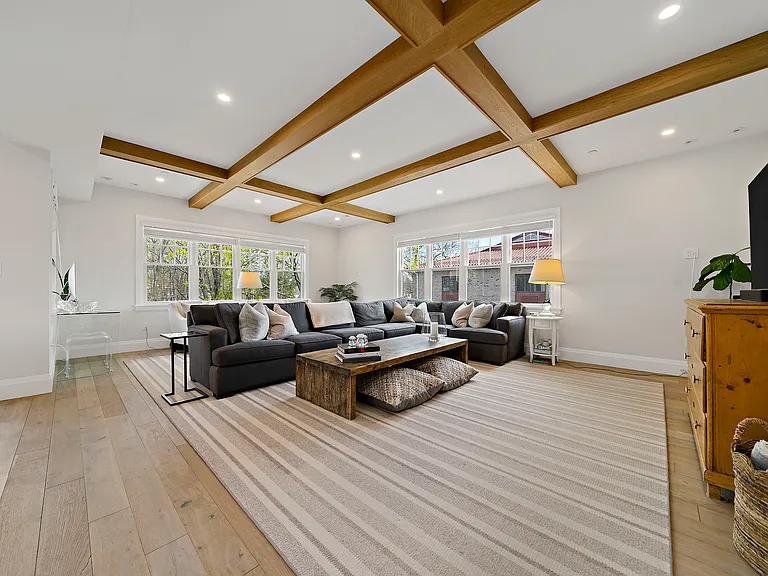 144 Linden St #2 — Photo 9