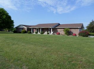 1737 Doc Terry Rd, Dandridge, TN 37725