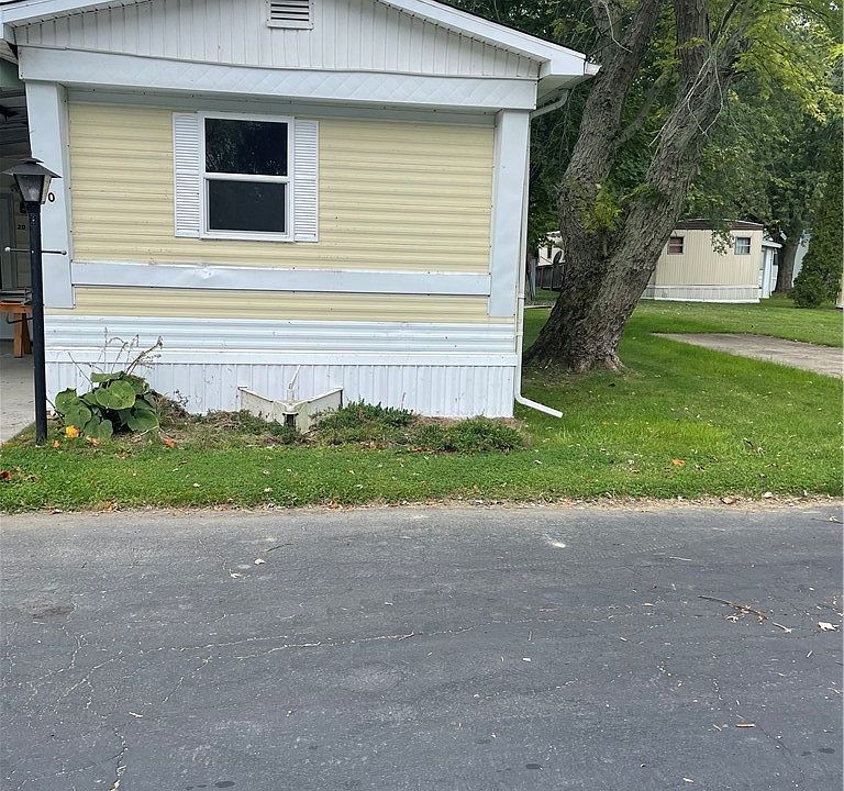1st image of 20 Andrus Cir