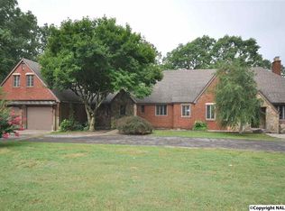 218 Scenic Rd E, Fort Payne, AL 35967