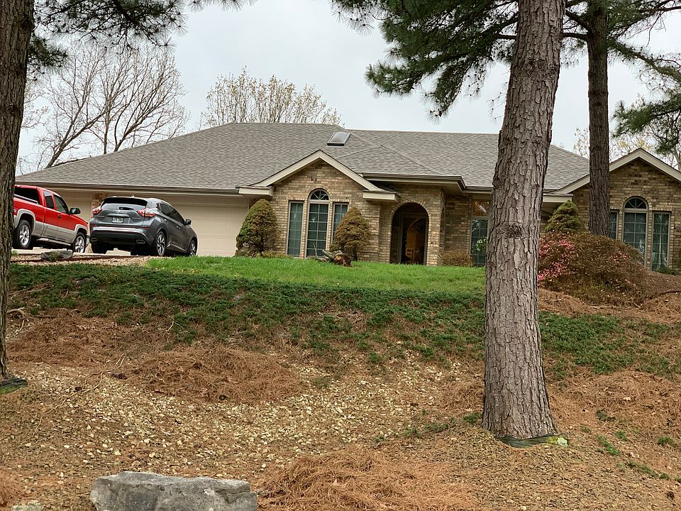 1st image of 21 Eddleston Dr