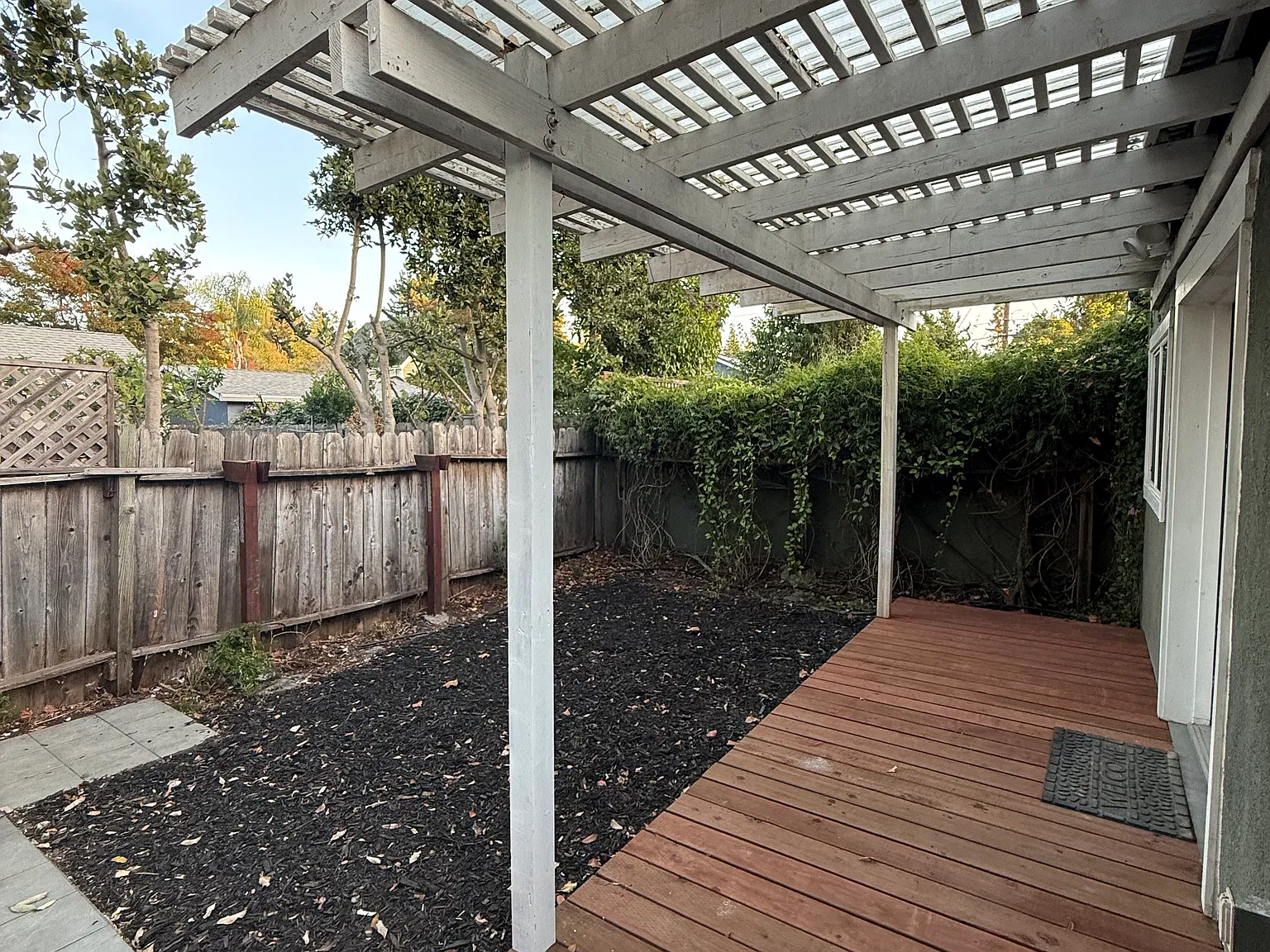 Studio, 300 sqft, $1,700 — Photo 2