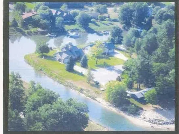 6705 W Harbor Dr, Elk Rapids, MI 49629
