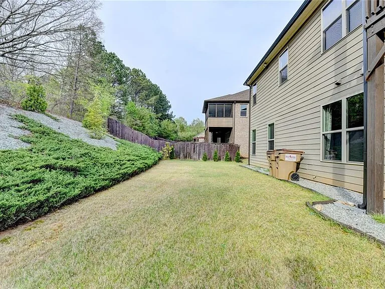 2540 Maple Ridge Ln — Photo 61