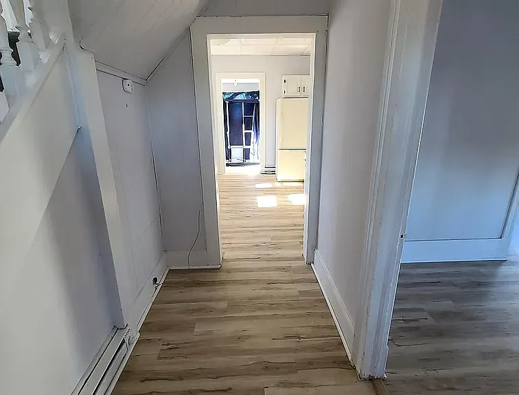 26 Clinton St — Photo 8