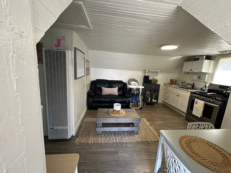 133 N Olive St #2 — Photo 3