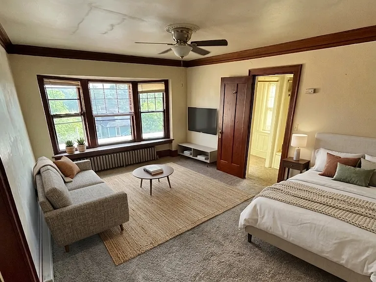 The Brady Apartments — Photo 2