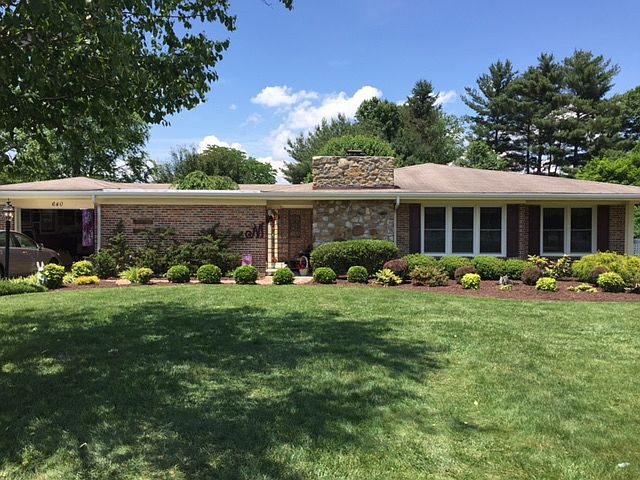 1st image of 640 Country Club Dr