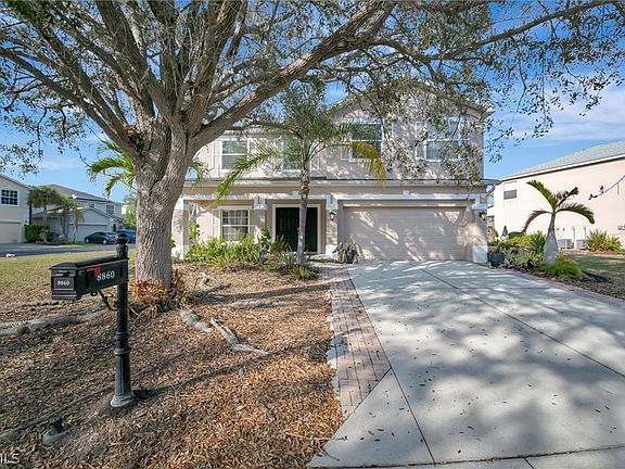 3rd image of 8860 Falcon Pointe Loop