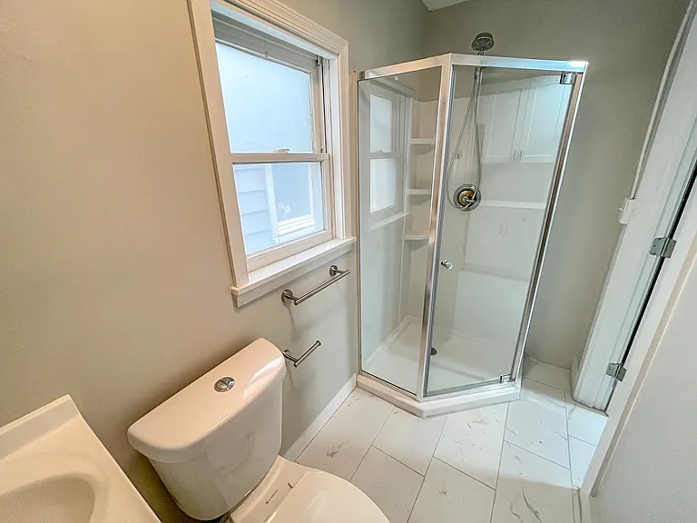 817 State St #3 — Photo 9