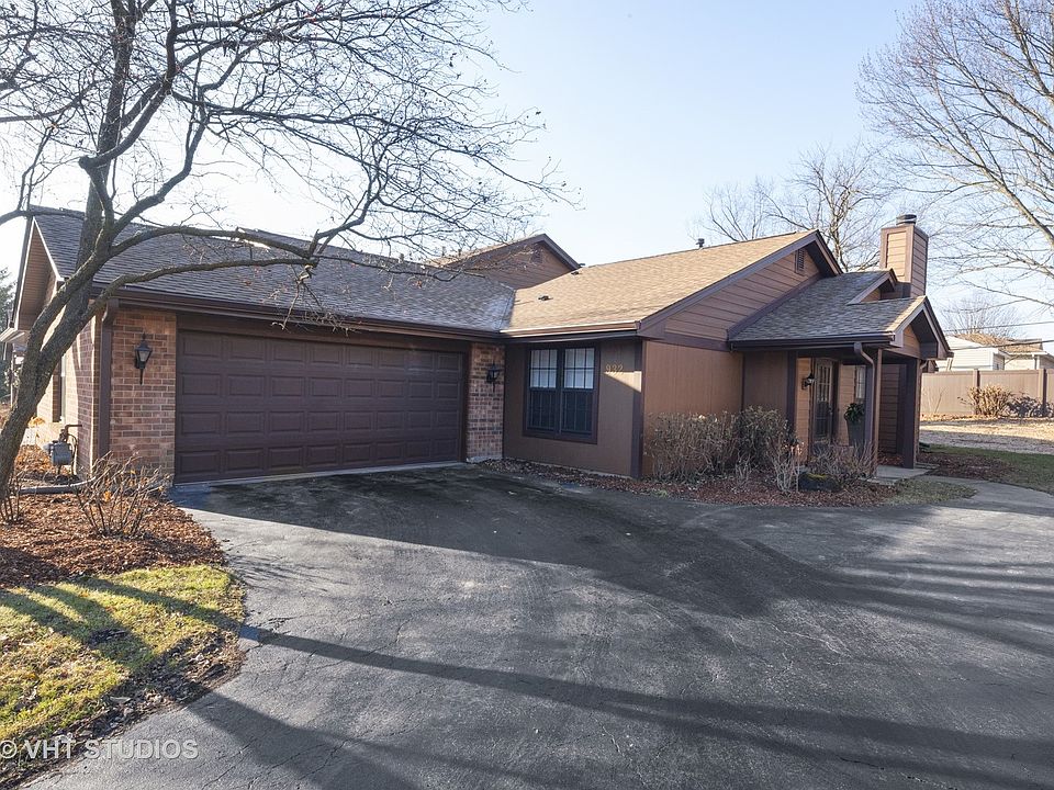 1st image of 932 Indian Boundary Dr