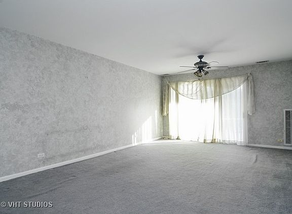 2nd image of 245 S Park Ln Unit 219
