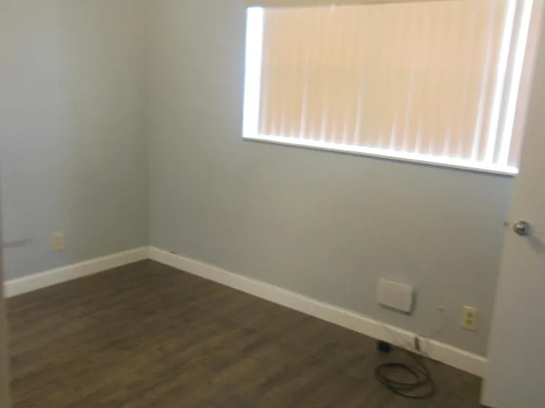 105 Lake Helen Dr — Photo 13