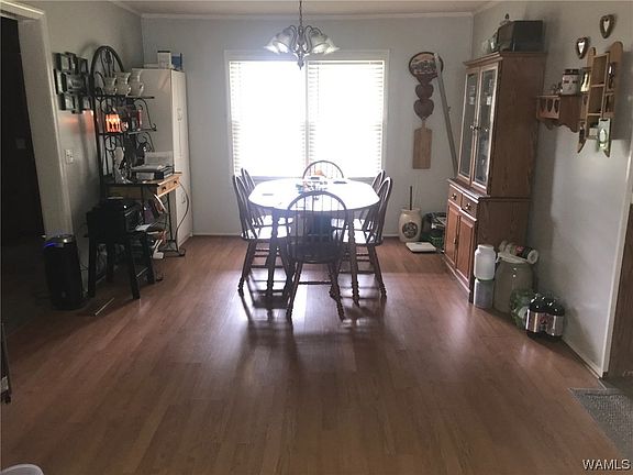 3rd image of 1719 1st Ave NW