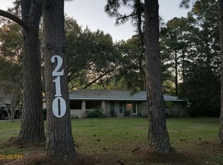 210 Jogg Rd, Youngsville, LA 70592