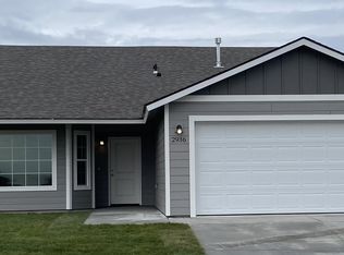 2936 Thrush St, Umatilla, OR 97882
