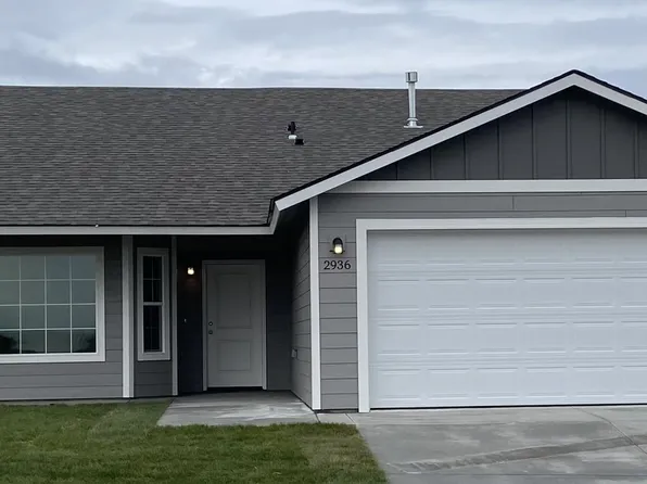 2936 Thrush St, Umatilla, OR 97882