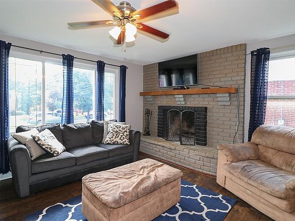 4th image of 1283 Cristway Ct