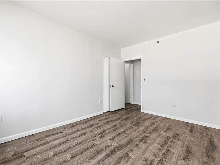 45 River Dr S #609 — Photo 15