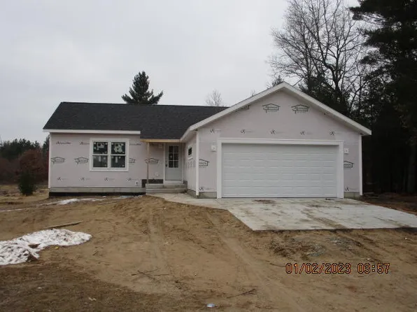 555 Ramona St, Twin Lake, MI 49457