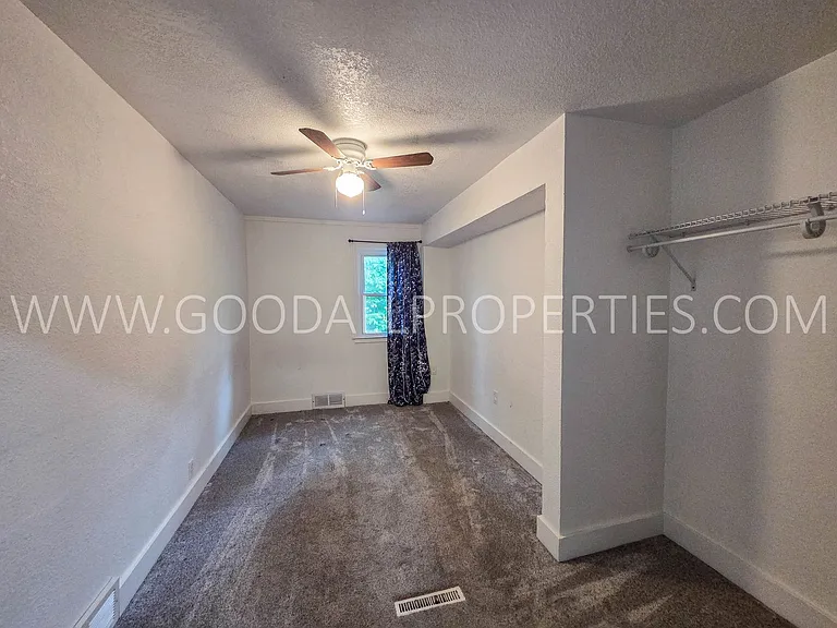 5000 SW 8th St — Photo 8
