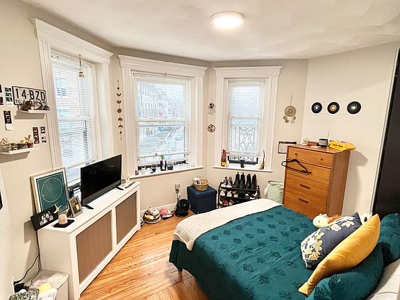 5th image of 56 Charlesgate E