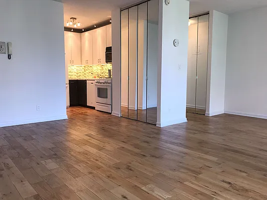 Sold by Barons International Real Estate Advisors | media 6