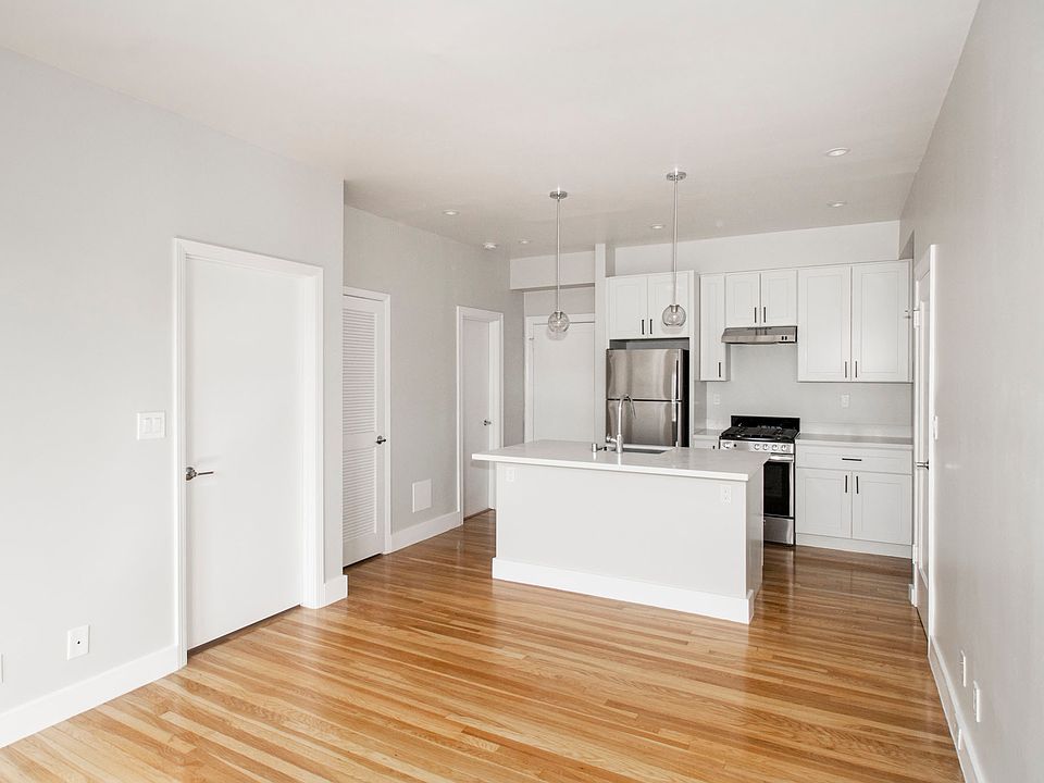 1st image of 3210 Gough St #6713914