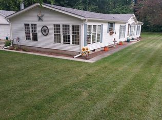 1012 E Blueridge Dr, La Porte, IN 46350