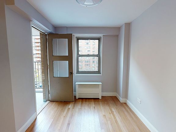5th image of 50 W 97th St APT 2D