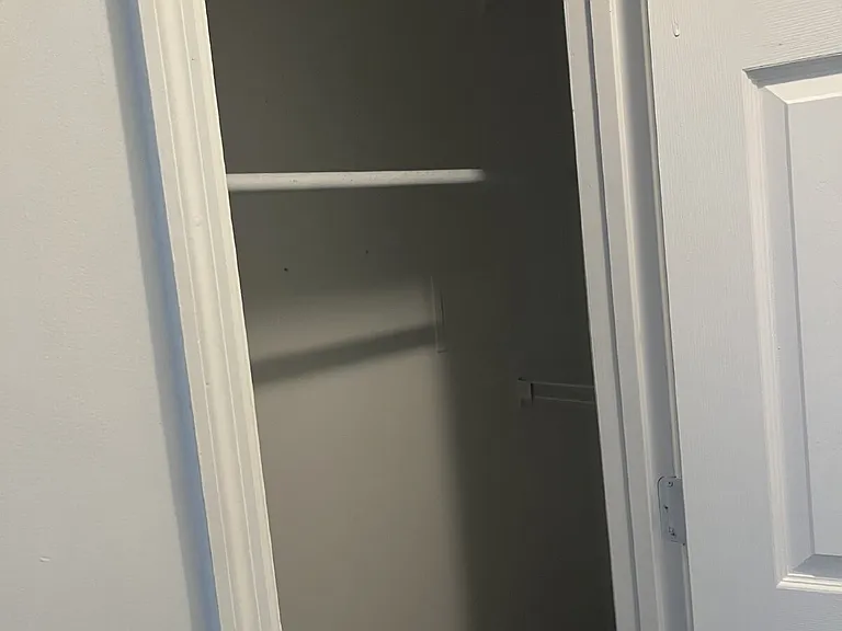 215 Derek Ct — Photo 18