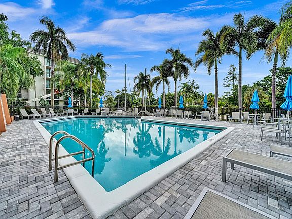 4th image of 1101 River Reach Drive #205