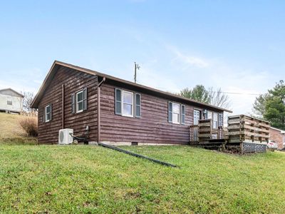 5035 Thornspring Rd, Pulaski, VA, 24301