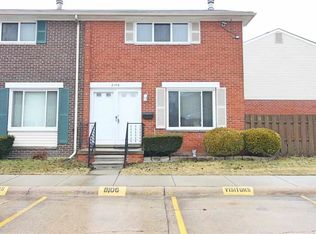 8106 Farnum Ave, Warren, MI 48093