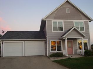 843 Robin Dr, Sun Prairie, WI 53590