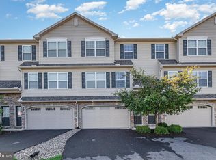 134 Old Schoolhouse Ln, Mechanicsburg, PA 17055
