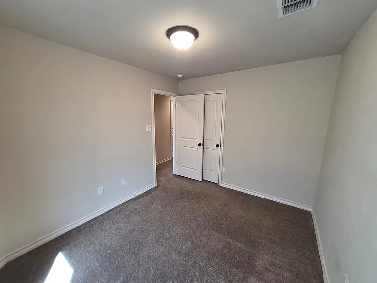 7026 Lakeview Dr #101 — Photo 16