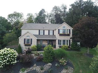 2446 Dogwood Dr, Wexford, PA 15090