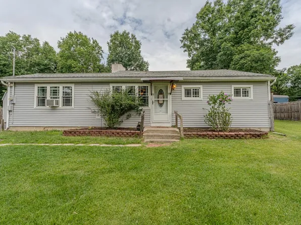 253 Shawnee Dr, East Stroudsburg, PA 18302