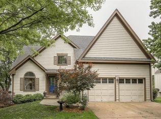 8071 Hall St, Lenexa, KS 66219