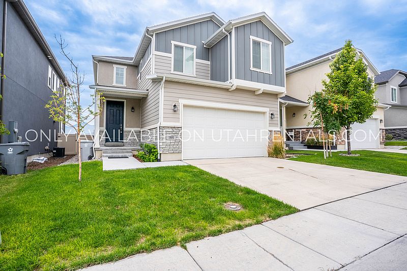 1st image of 15051 S Ronaldo Ln