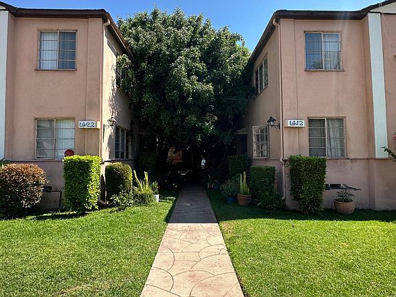 5th image of 1418 N Gardner St #1418
