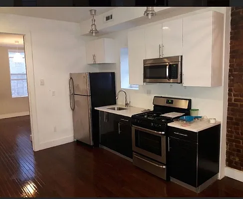 Rented by Arvik Group Real Estate | media 1