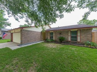 16023 Windom Dr, Webster, TX 77598